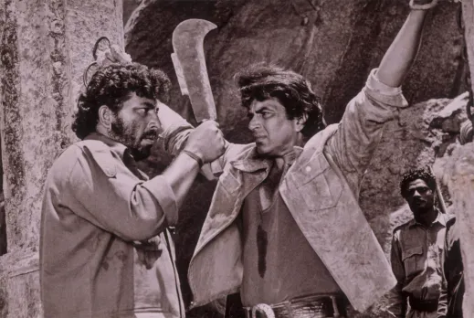 sholay-hindi-film-1975-Amjad-Khan-Dharmendra