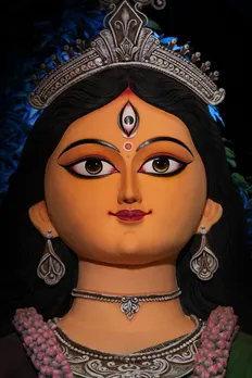 Hazra Park Durgotsab Committee inaugurated the pavilion with Kolkata tallest 30 foot Durga idol themed Drishtikon (9)