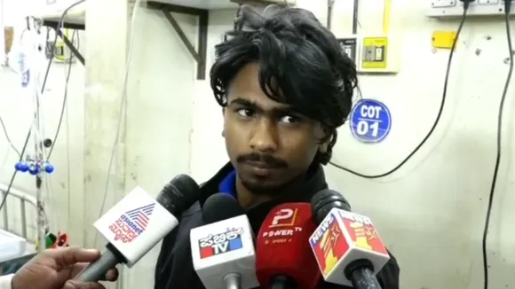 chitradurga-district-between-hiriyuru---sira-seabird-bus-accident_Massive-bus-tragedy_bus-cleaner