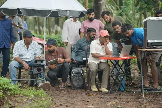 56a3f700-a0ed-4c50-b81d-2ce356594c0b