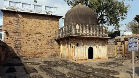 Nizamuddin Tomb