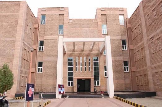 iit-jodhpur-professor-assault-director-dispute
