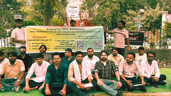 UPSC aspirants protesting in Delhi