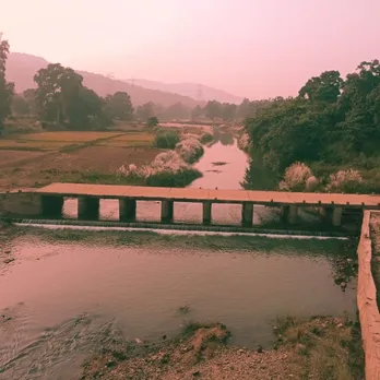 The Kelo River, known as the lifeline of Raigarh, flows adjacent to the project site boundary