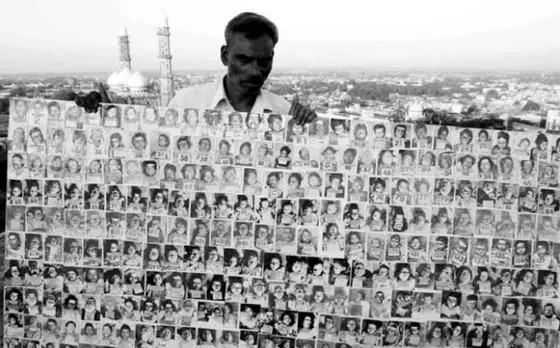 यह तस्वीर भोपाल गैस त्रासदी के 40 साल बाद एक ऐतिहासिक क्षण को दर्शाती है | यंग भारत न्यूज