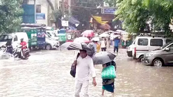 बारिश ने खोली सरकारी दावों की पोल, दिल्ली-NCR में सड़कों पर जलसैलाब | यंग भारत न्यूज