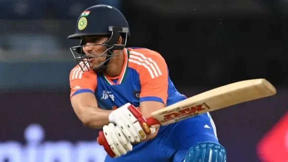 Subhman gill playing Shot