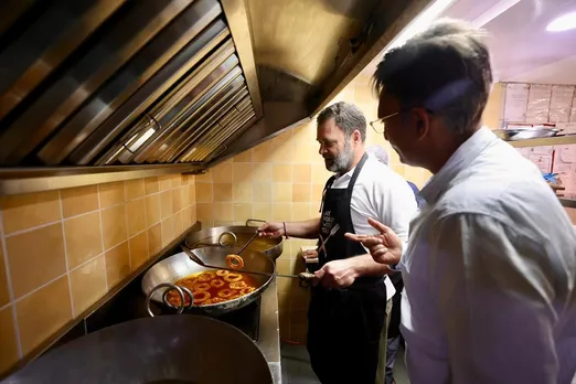 Rahul gandji makin Imarti