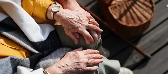 Facing Dementia with Strength: Strategies for Living Well on Your Own Terms