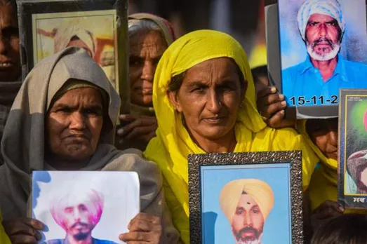 Wives of farmers who committed suicide also joined farmers movement