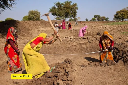 Working in extreme heat puts stress on the fetus: study