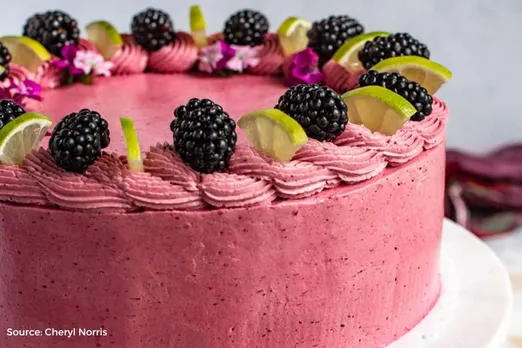 Role of Social Media in Growing An Online Cake Business