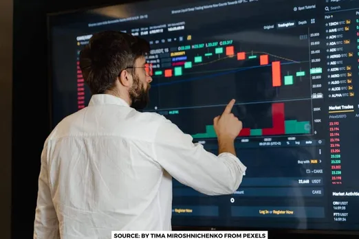 how to become a data analyst