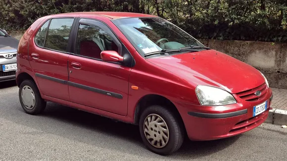 Pre-facelift Tata Indica