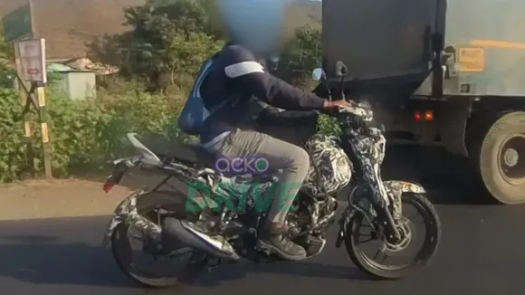 Bajaj CNG bike 1