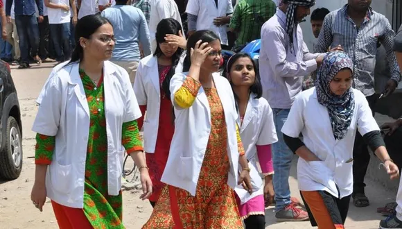 मध्य प्रदेश मेडिकल यूनिवर्सिटी का अनोखा फैसला, 'हिंगलिश' में परीक्षा लिख सकते हैं छात्र
