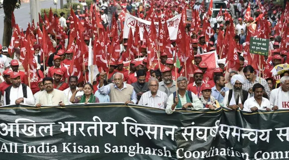किसान आंदोलन: दिल्ली के गुरुद्वारों ने खोले किसानों के लिए अपने दरवाज़ें!