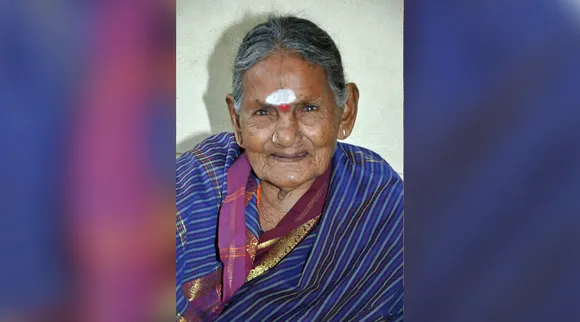 श्रद्धांजलि : 15,000 से भी ज़्यादा बच्चों का सुरक्षित प्रसव करवाने वाली 'जननी अम्मा'!