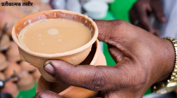भारतीय रेलवे: 15 साल बाद वापिस आ रही है आपकी 'कुल्हड़ वाली चाय'!