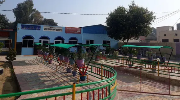 4,800 की आबादी वाले इस गाँव में हैं 6000 पेड़, इंटरलॉक रास्ते, वॉटर फ़िल्टर सिस्टम और डिजिटल कार्यालय भी!