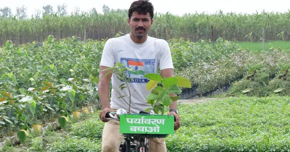चंडीगढ़ पुलिस का सिपाही बन गया हरियाणा का 'ट्री-मैन,' लगवाए डेढ़ लाख से भी ज़्यादा पेड़-पौधे!