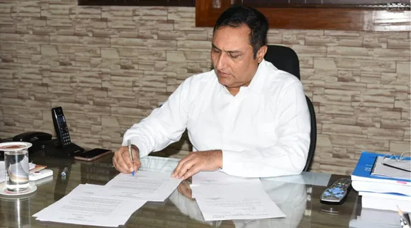 बिलासपुर के कलेक्टर का नेक कदम, जेल में कैदी की 6 वर्षीय बेटी का कराया शहर के बड़े स्कूल में दाख़िला!