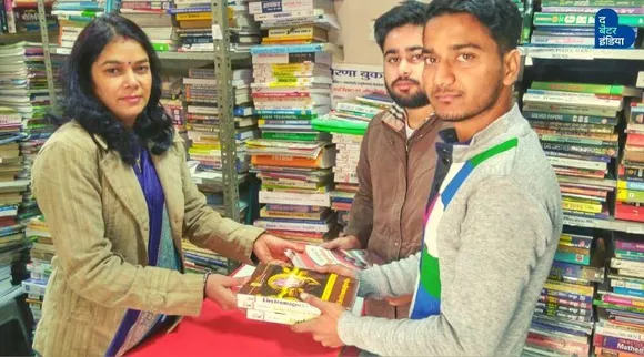 साढ़े 3 लाख किताबें, 65 केंद्र, और कोशिश एक, मुफ्त में मिले ज़रूरतमंदों को किताबें!