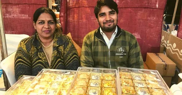 पढ़ाई के साथ, घर में शुरू की 'ऑर्गेनिक चॉकलेट फैक्ट्री', सालाना कमाई रु. 15 लाख