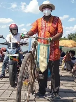 cropped-Superhero-on-Bicycle-COVID-Warrior-Saumitra-Mandal-Helped-Patients-1642790563-1642997860.jpg