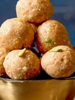 gond_ke_laddu_recipe_1669167014