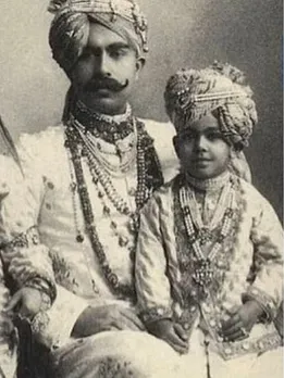 HISTORY-1674287645 (2)