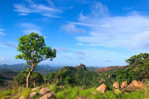 Switzerland is called the heaven of this world but we are going to tell you about such places in MP which compete with Switzerland in terms of beauty. Let's know about these places