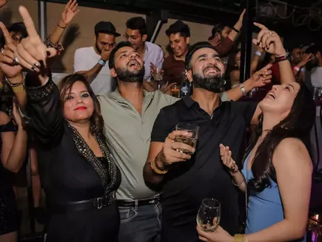 Delhi Night Out : पूरी रात खुले रहते हैं दिल्ली के ये क्लब