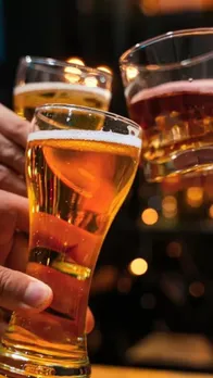 Liquor : शराब के साथ भूलकर भी न खाएं ये चीजें