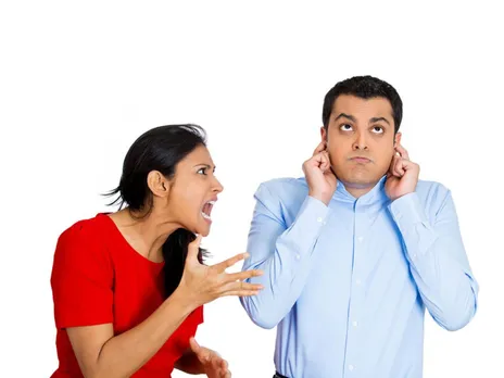 पत्नी करने लगे ऐसी हरकत तो समझ लें मैरिड लाइन में आना वाला है तूफान 
