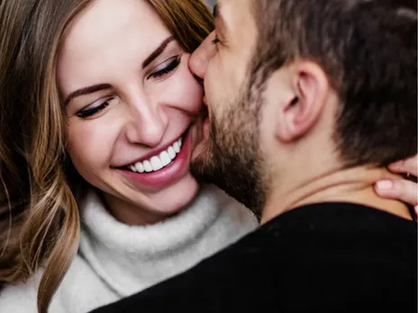 Relationship : पुरुषों की इन आदतों से इंप्रेस होती हैं महिलाएं 