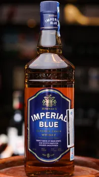 ये हैं भारत की फेमस whiskey, कीमत 500 से भी कम