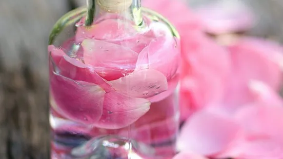 7 Effective way to use rose water