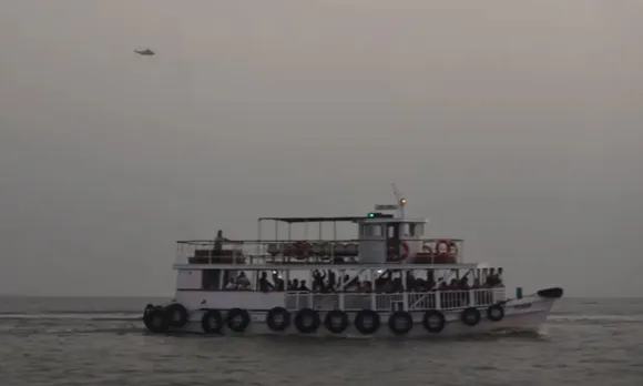reason behind the boat capsized incident in Mumbai