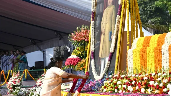President Droupadi Murmu paid floral tributes to Babasaheb Dr B.R. AmbedkarPresident Droupadi Murmu paid floral tributes to Babasaheb Dr B.R. Ambedkar