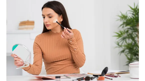 Instead Of Heavy Makeup In Summer Wedding, Use This Light Makeup Tricks