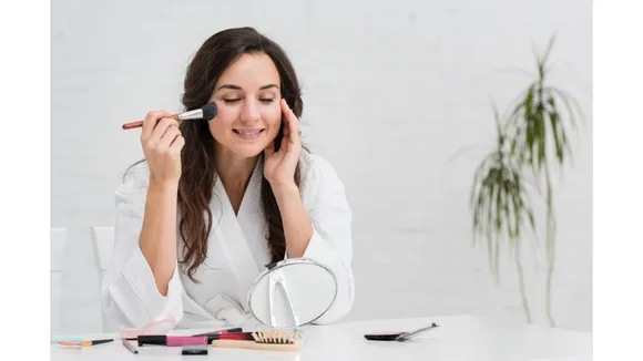 Minimal Makeup Routine For Summer In 5 Minutes