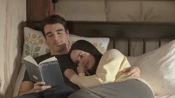 7 Modern Romcoms You Will Enjoy