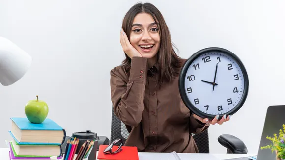 Learn easy ways to manage time for working women