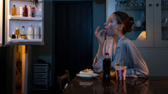 Could late night cravings be a sign of hormonal imbalance