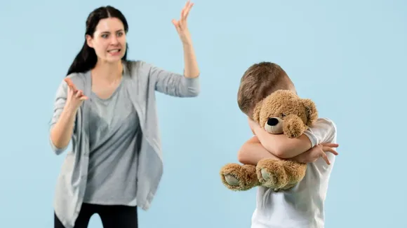 Beating Children(Freepik)
