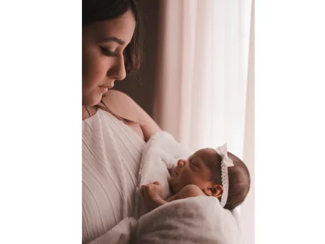 Mother(Pexels).png 