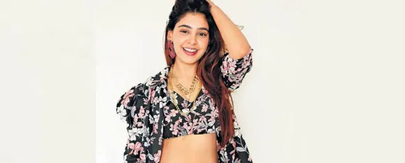 Niti Taylor 10