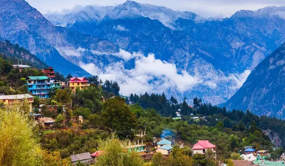 Beautiful Places In India (NBT)