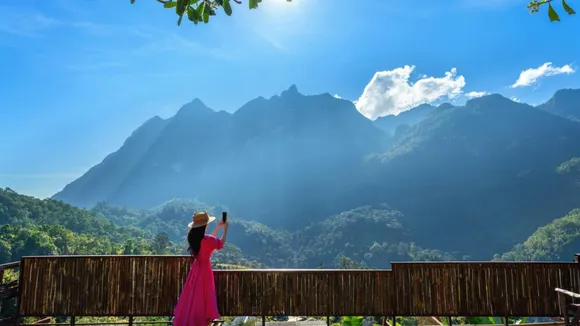 Travel (Freepik)